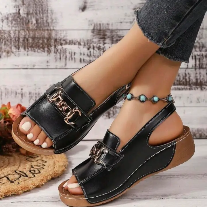Sandalias calzadas negras's photo #1